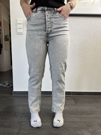 Neuwertige H&M Jeans Gr. 38