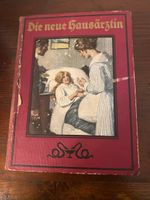 Antikes Buch - neue Hausärztin-Antike aus St. Gallen!
