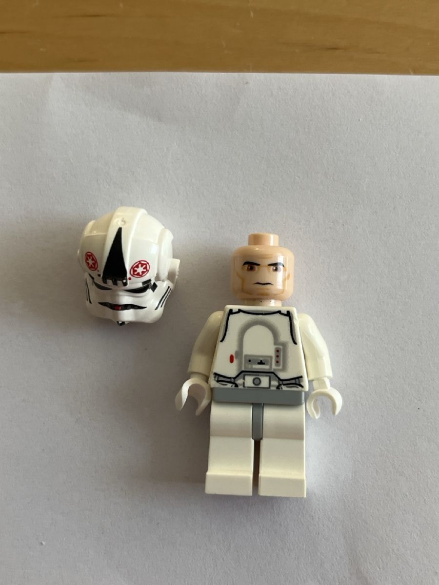 Star Wars Statuette: LEGO Star Wars Pilot Clone Trooper – Usato da neuenhof venduto da cocoros 2