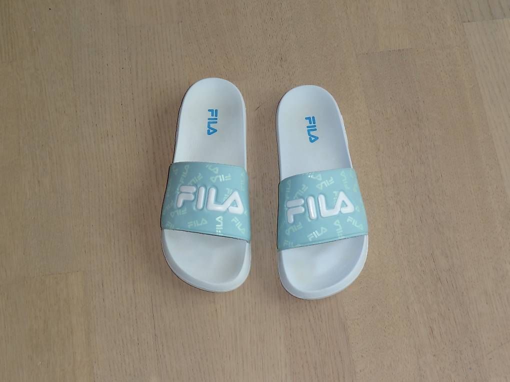 Scarpe da uomo: Fila Badeschuhe Badeschlappen Gr. 38 – Usato da Diessenhofen venduto da Stephanla52
