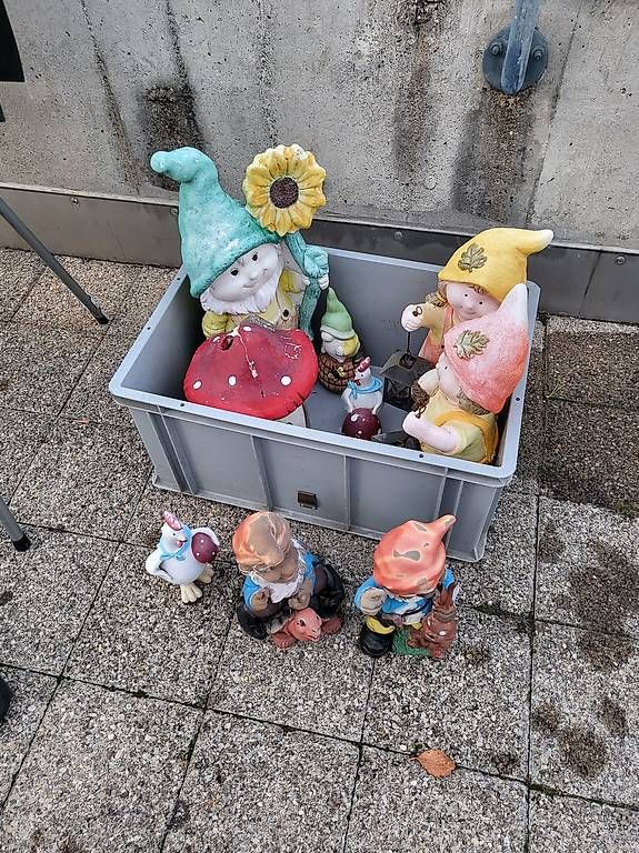 Statuette: Diverse Gartenfiguren  – Usato da Rüti ZH venduto da poopey 1
