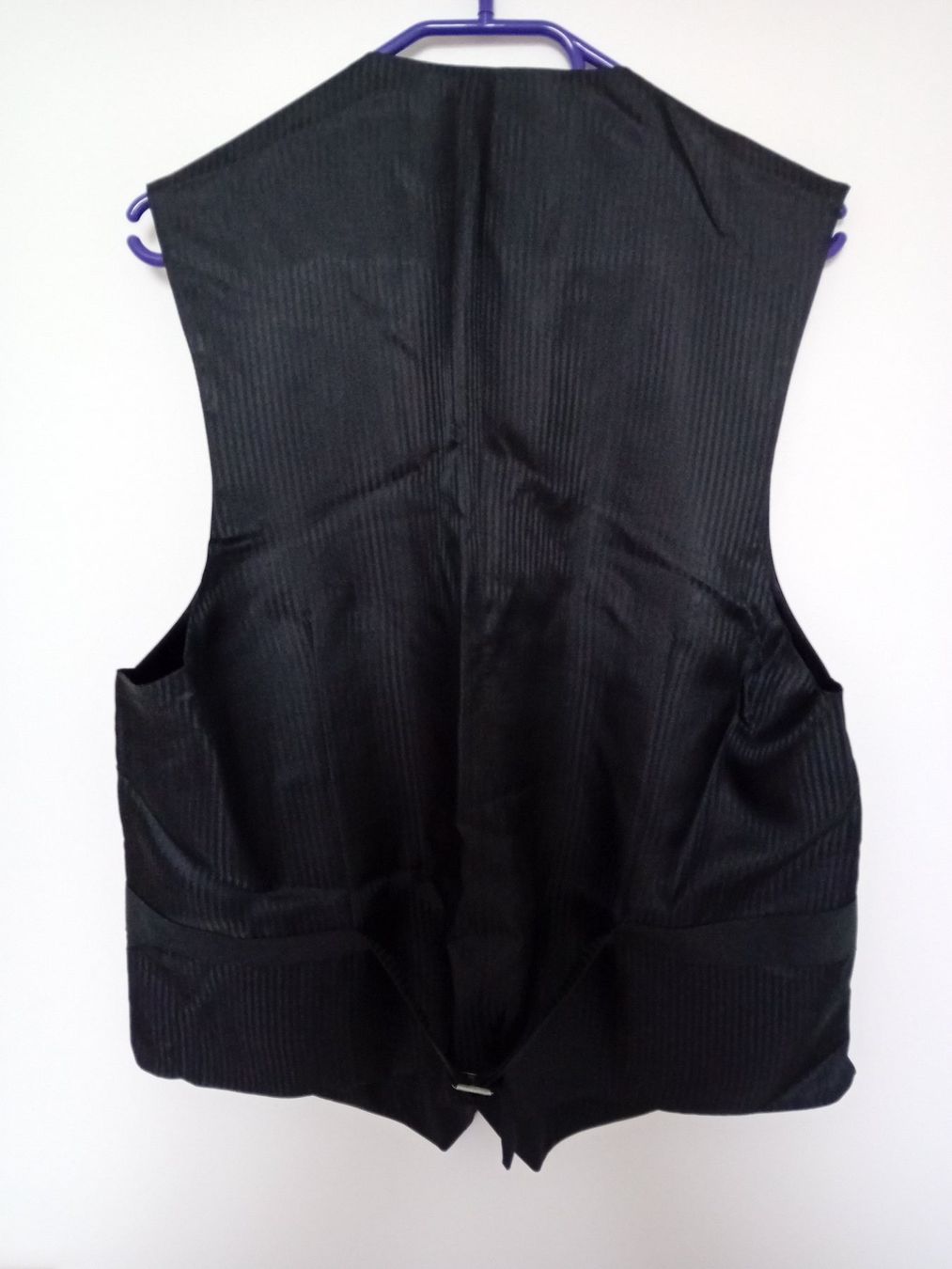 Gilet & Giacche: Schwarze Weste Gr. 54, elegant & zeitlos – Nuovo e nell'imballaggio originale da Arch venduto da Roli67 1
