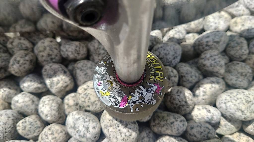 Skateboards: Freestyle Skateboard Ueber Pure Chrome 7.5 – Usato da Pfaffhausen venduto da Voe 3