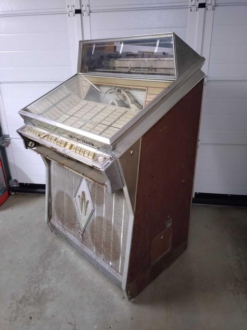 Wurlitzer Musiktruhen: Wurlitzer 2600 – Gebraucht aus Nuglar von SwissJukebox 1