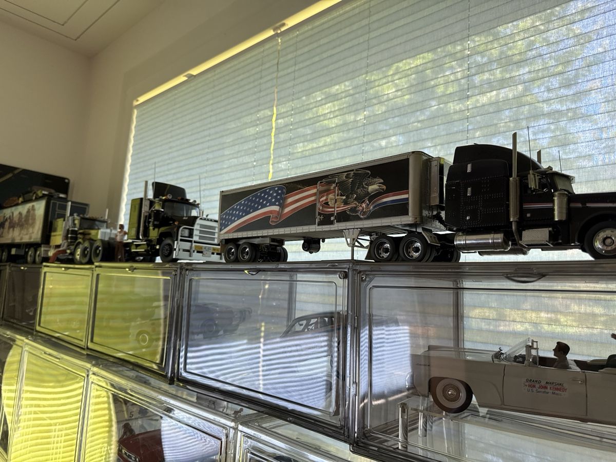 Peterbilt Modellautos: Matchbox Peterbilt Sattelzug Federal Express Weiss, Sammlers – Gebraucht aus Basel von Zomeg 9