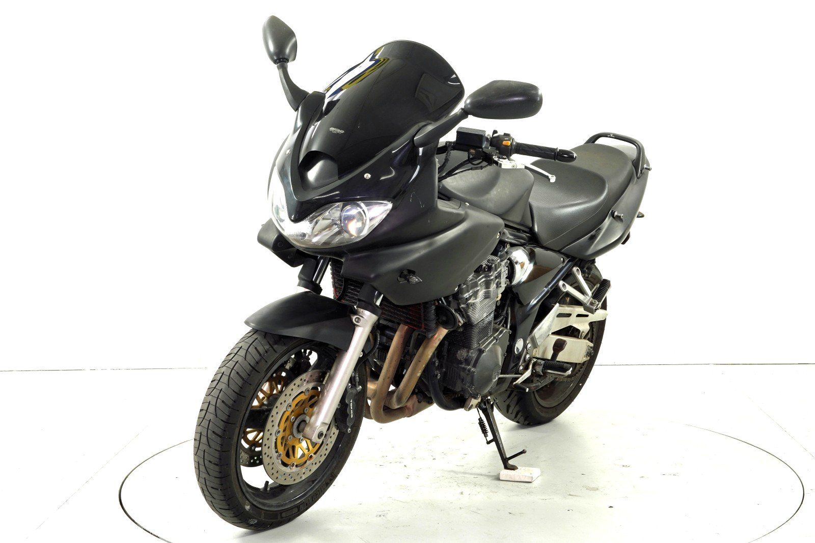 Suzuki Strada: Suzuki GSF 1200 S – Usato da Winterthur venduto da MCW 3