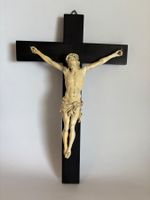 Antikes Kreuz Jesus fein geschnitzt
