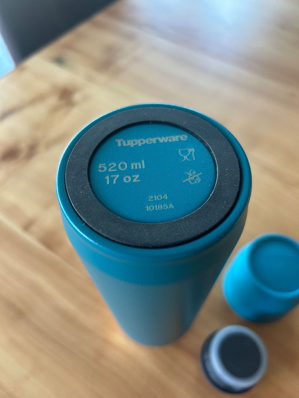 Tupperware Trinkflaschen & Thermosflaschen: Isolierflasche Tupperware blau 520 ml NEU – Neu (gemäss Beschreibung) aus Kaltbrunn von lagone1 1