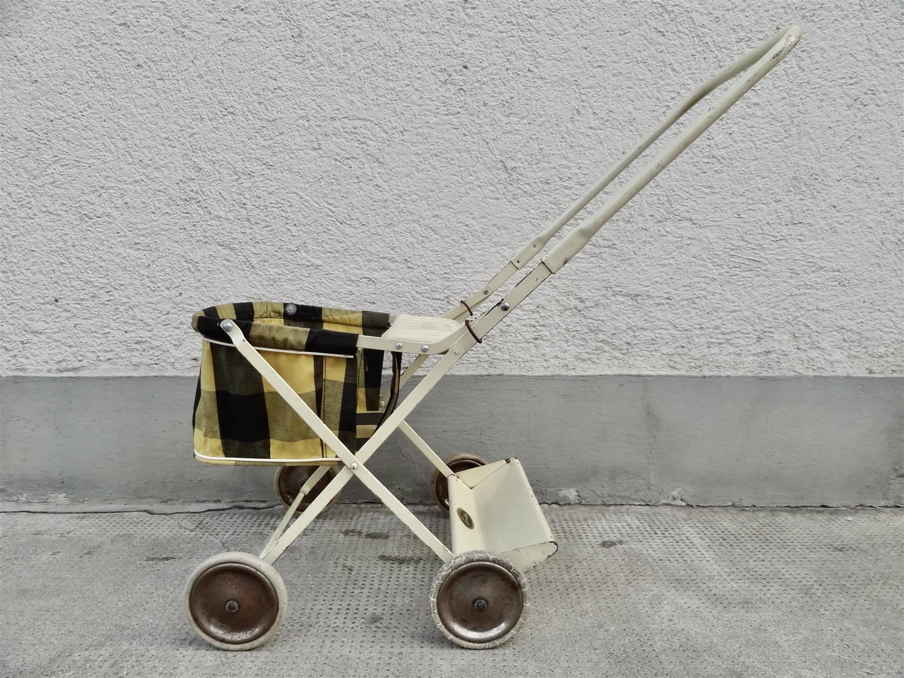 Puppenwagen antik ERIKA 50er 60er 1950er 1960er Sportwgeli (Gebraucht) in  Kerzers fr CHF 135  nur Abholung auf Ricardo kaufen