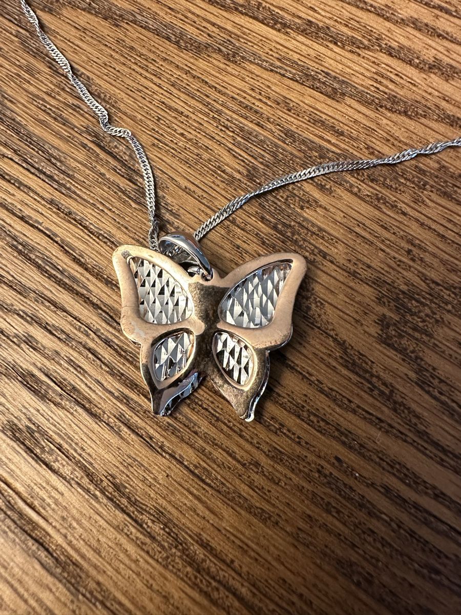 Catenine: Halskette aus Silber mit Schmetterling – Usato da Liestal venduto da Tschopp77 4