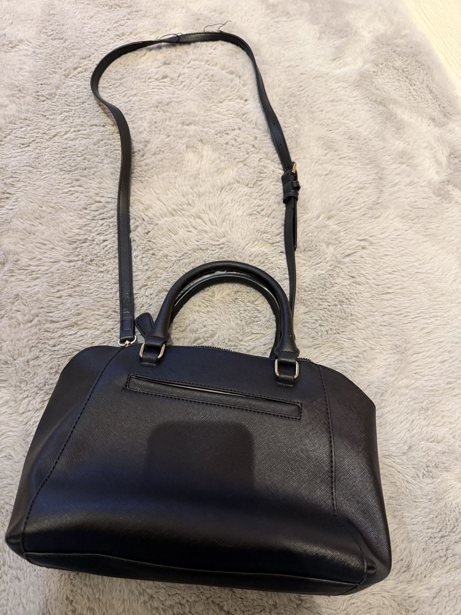 Guess Borse da donna: Guess Handtasche, Schwarz – Usato da Wohlen AG venduto da Coco_91 1