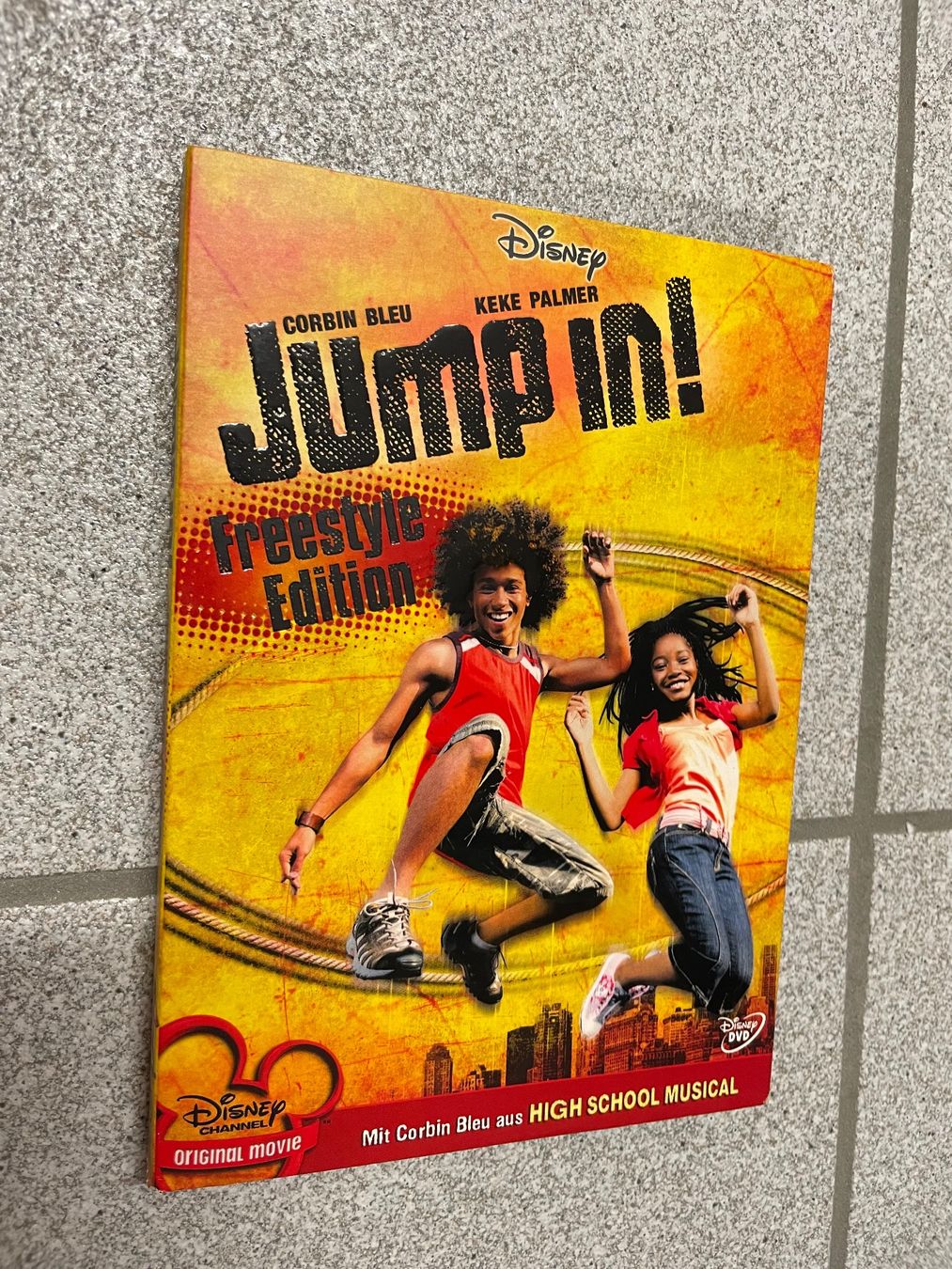 Tutti i DVDs: Jump In! (DVD) – Usato da Eschen venduto da 33shaggy33