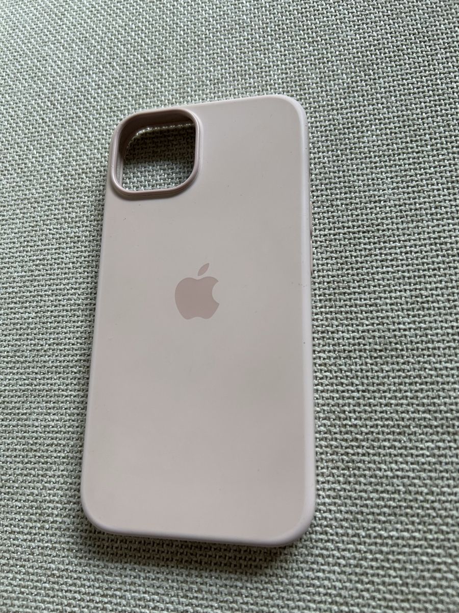Apple Telefoni cellulari / Smartphones: Apple Silicon Case – Usato da Basel venduto da MyAn 5