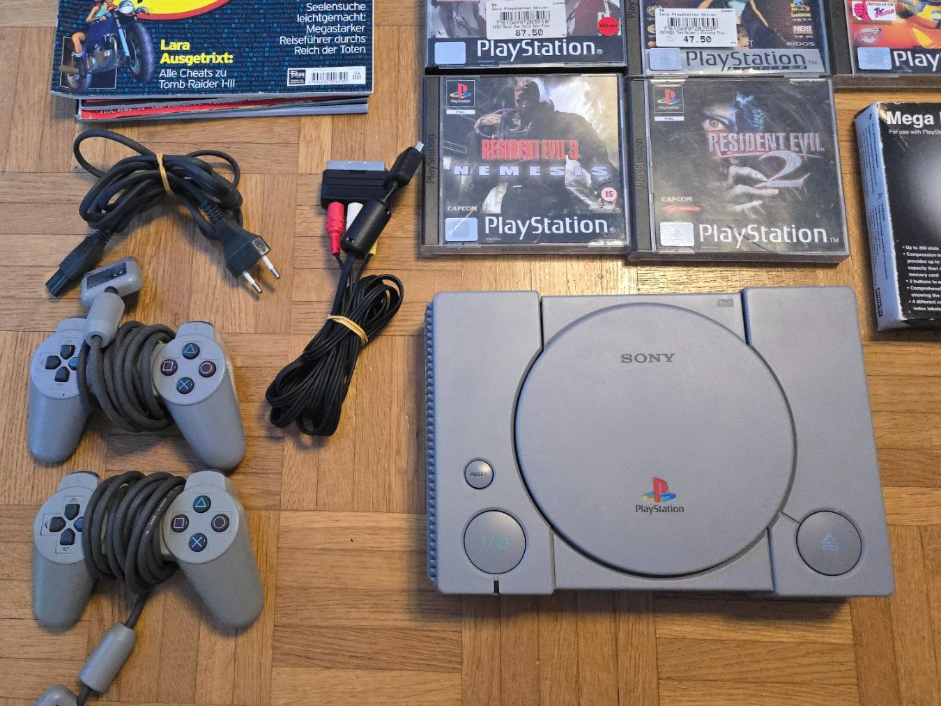 Sony Spiele: 🔥 PS1 Konsole + 8 Spiele | Metal Gear Solid | Resident Evil – Gebraucht aus Wallisellen von theblacksheep