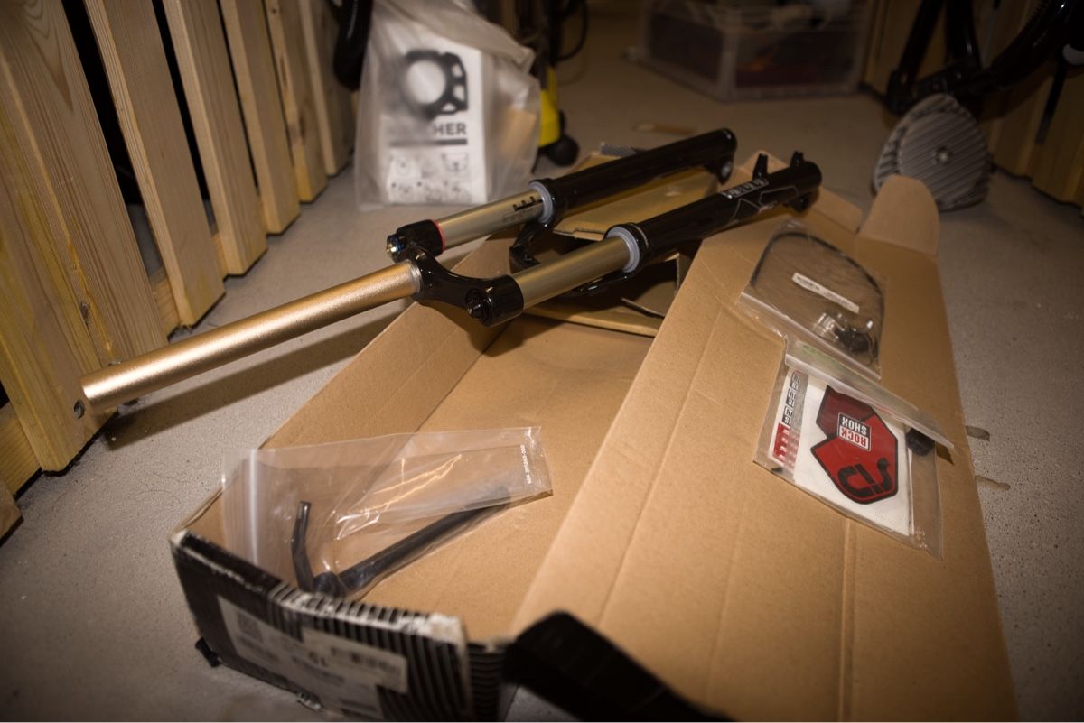 Rockshox Pezzi di ricambio: RockShox Gabel 26 zoll – Nuovo e nell'imballaggio originale da Mellingen venduto da kar_j8z9 1