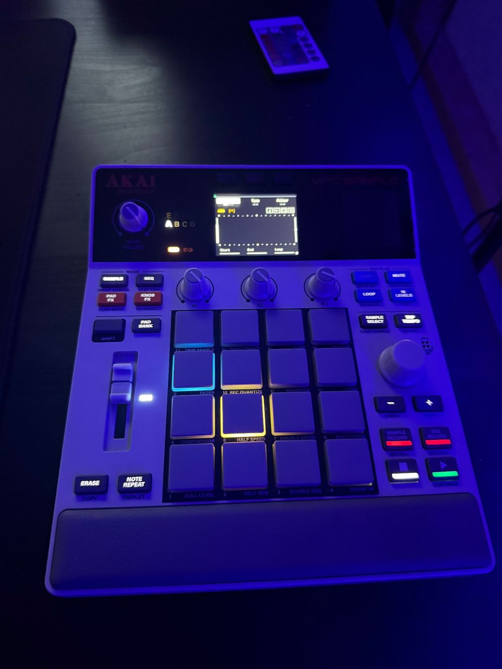 Strumenti musicali: Akai MPC Sample – Nuovo (secondo la descrizione) da Möhlin venduto da thrillagain
