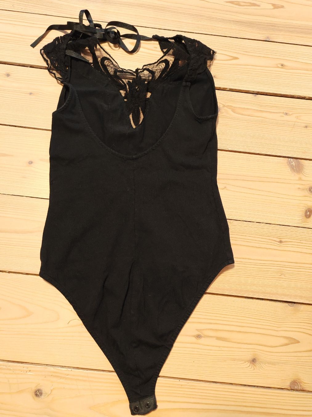Bershka Top: Body Gr. M – Usato da Windlach venduto da ramona_l 1