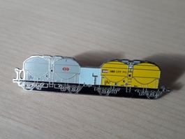 Pin's : LOKI, 2 wagons silo "Ucs" des CFF