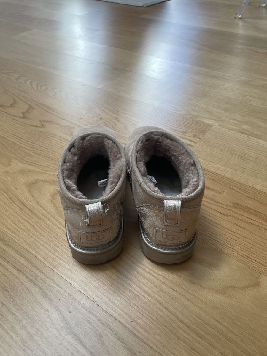 Ugg Scarpe da donna: Ugg low – Usato da Zürich venduto da katrino01 1