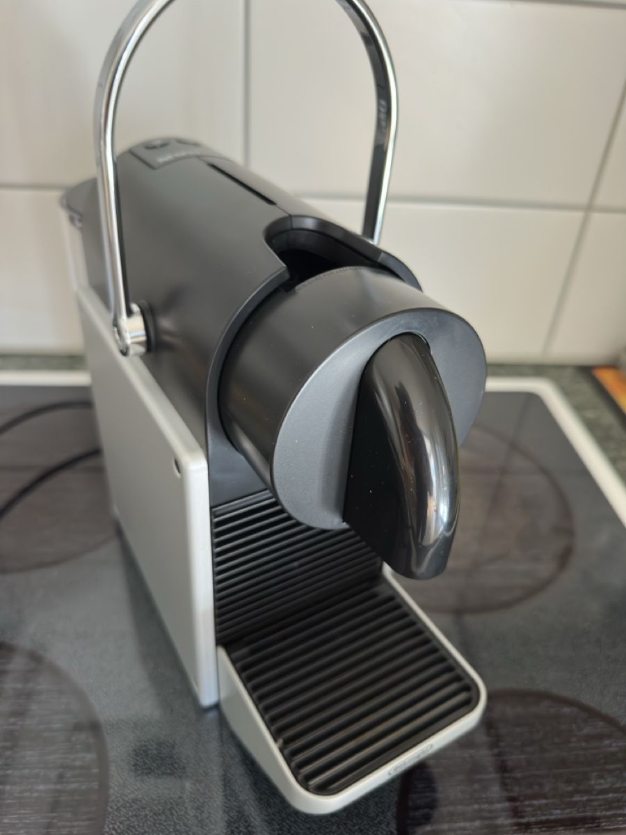 De'Longhi Machines à café & Machines à expresso: Delonghi Pixie Nespressomaschine – Neuf avec emballage d'origine à Zürich par Schellenursli