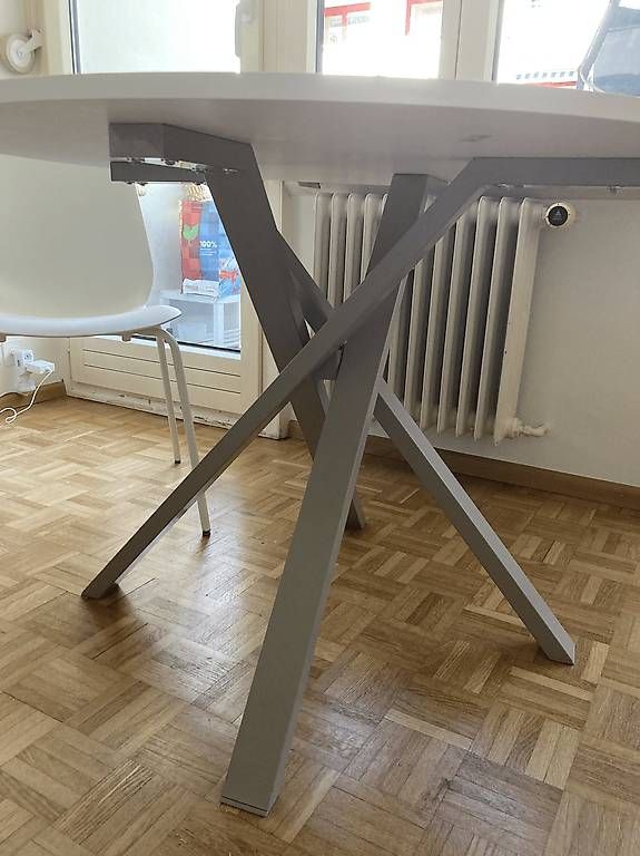 Tavoli: IKEA MARIEDAMM Table – Usato da Basel venduto da nic_mwz6 1