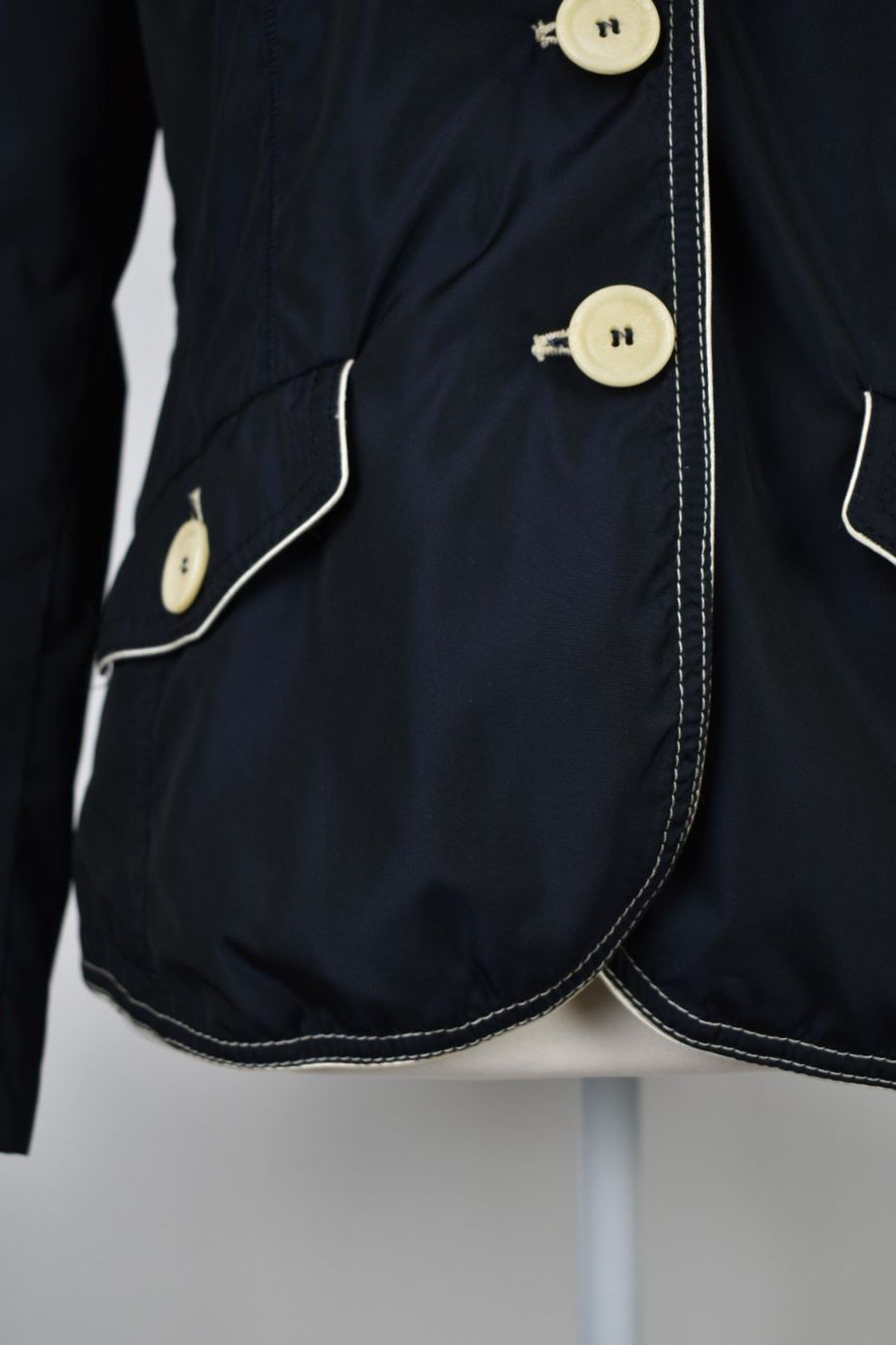Moncler Giacche: Leichte Moncler Jacke Gr.2 (38) – Usato da Nürensdorf venduto da 2ND_STORY 5