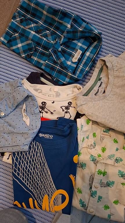 Lotti & Set di vestiti: Kleiderpaket, Shirts, Junge,  Grösse 128 – Nuovo (secondo la descrizione) da Oftringen venduto da januarloch 1