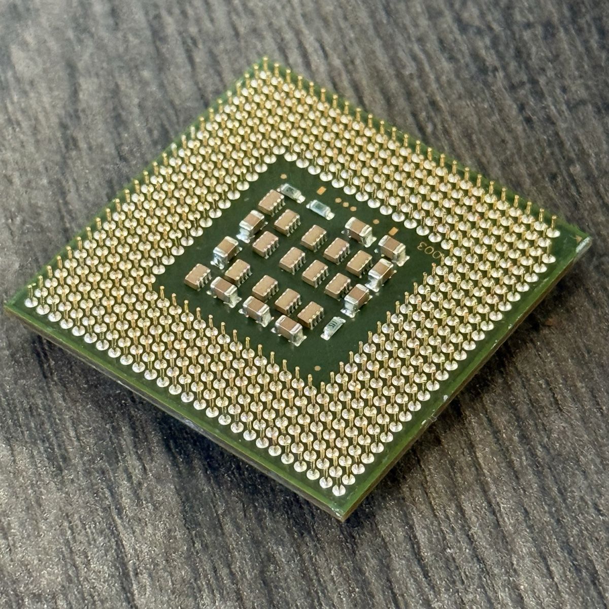 Intel Elektronikbauteile: Processeur Intel Pentium 4 3.4 GHz Socket 478 – Gebraucht aus Evilard von Adrien___2 2