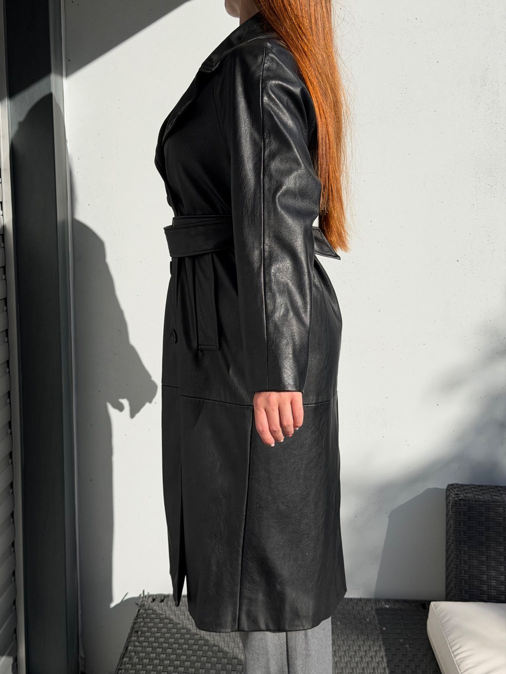 Bershka Mäntel: Schwarzer Mantel in Lederoptik mit Gürtel – Gebraucht aus Meggen von gia_wz2q 6