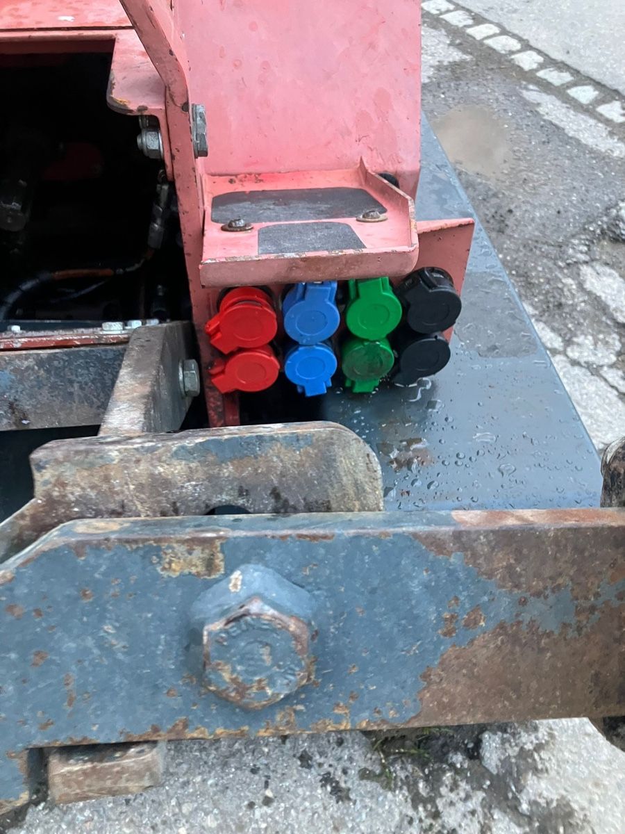 Trattori: Weinbau Traktor Niko 60 Mulch Traktor – Usato da Niederbipp venduto da baggerch 2