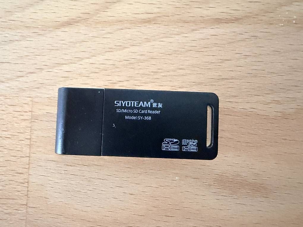 Kartenlesegeräte: Lecteur de cartes USB SIYOTEAM SD / microSD – Gebraucht aus Collombey von malik.bkn 1
