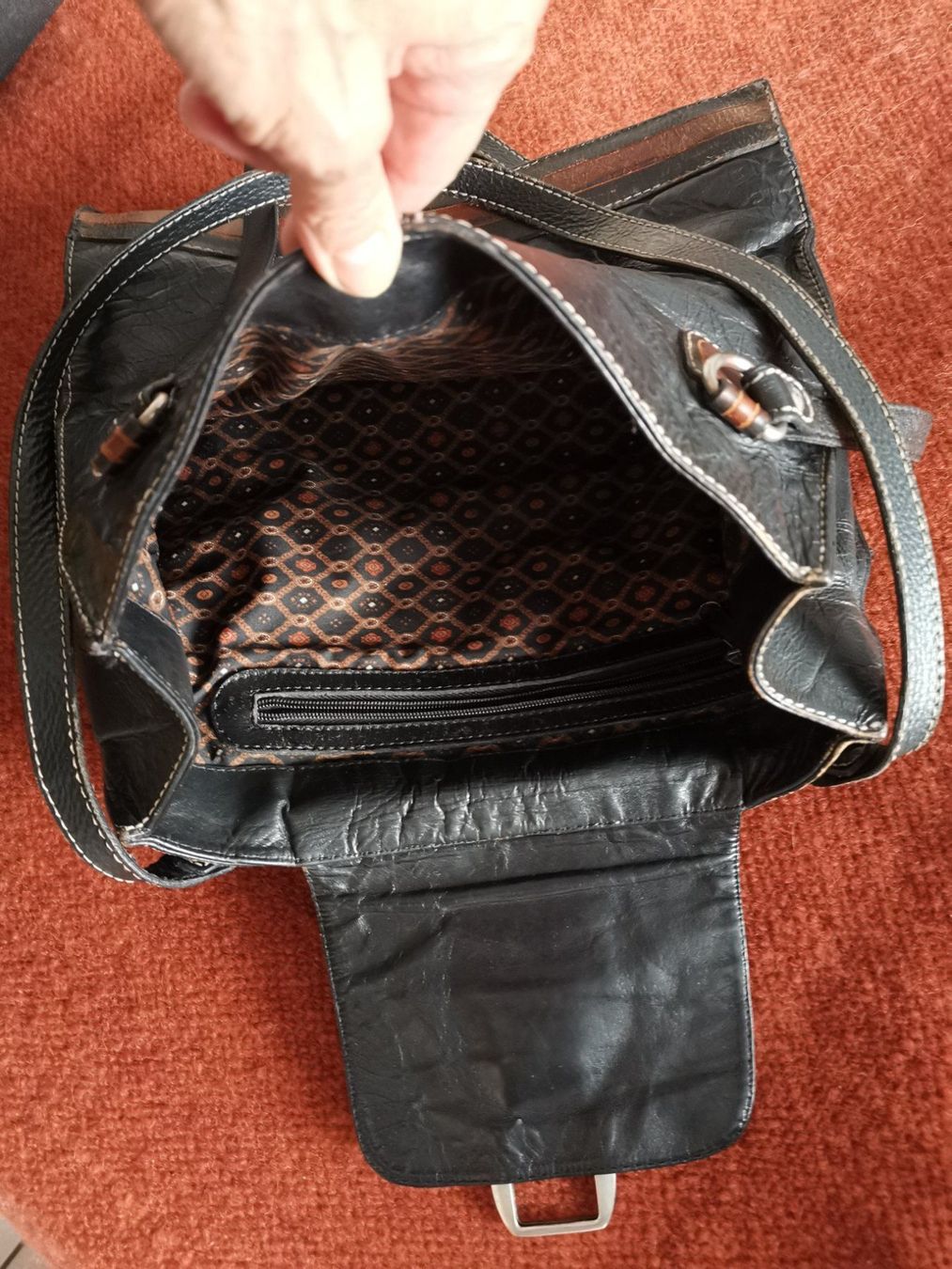Borse da donna: Sac de dame en cuir noir-brun – Usato da Courtepin venduto da Marisou2 5