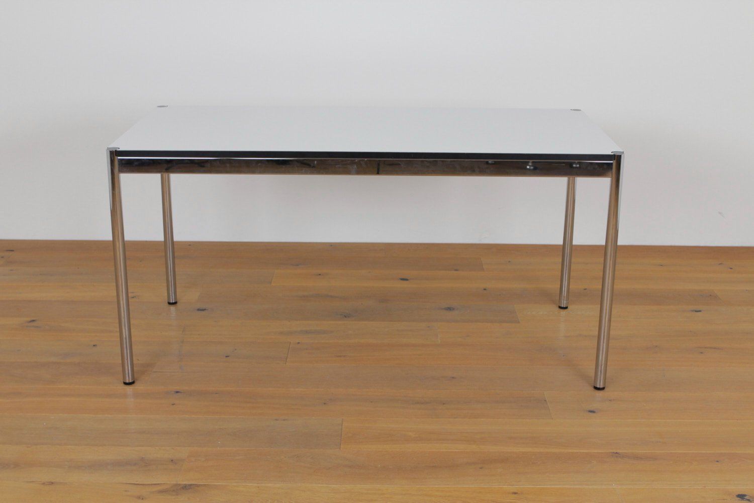 USM Tavoli: USM Haller Tisch 150x75cm – Usato da Affoltern am Albis venduto da StudioStandard