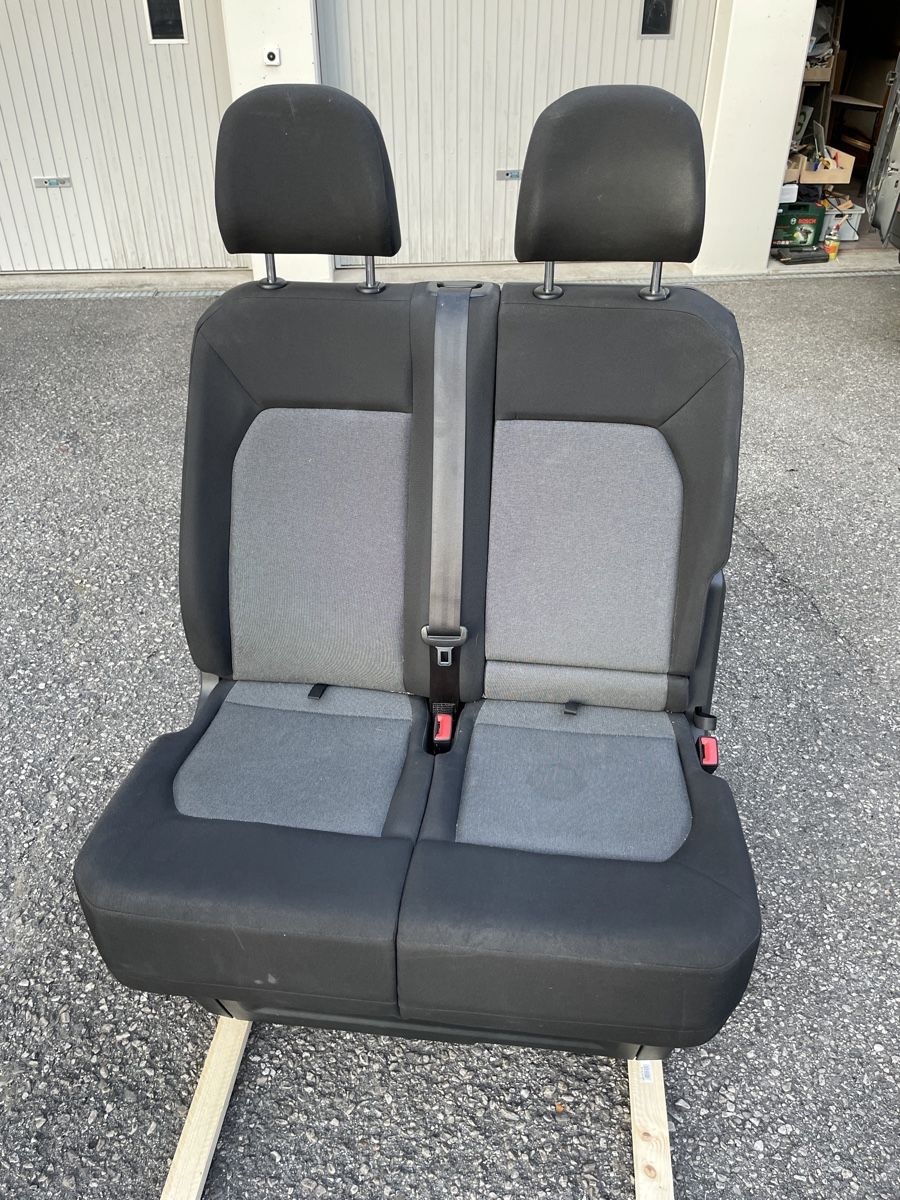 VW Altri accessori per camping: VW Crafter II - Doppelsitzbank – Usato da Berneck venduto da cel_q9gy 1