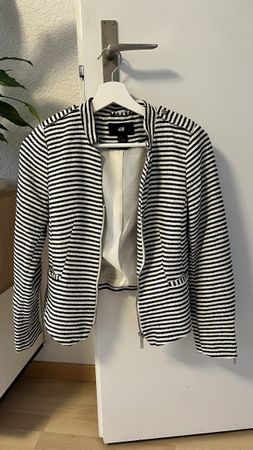 Schwarz-weiß gestreifte H&M Jacke Größe 34