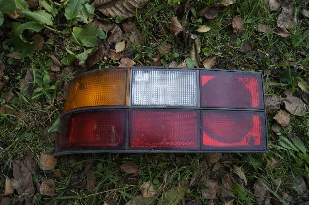 Porsche 924 944 Rücklicht links (Gebraucht) in Greppen für CHF 70 – mit ...