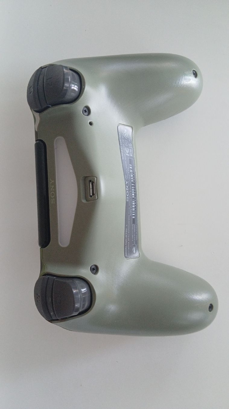 Sony Controller: Sony PS4 controller – Nuovo (secondo la descrizione) da Grenchen venduto da Nathaniel74 1