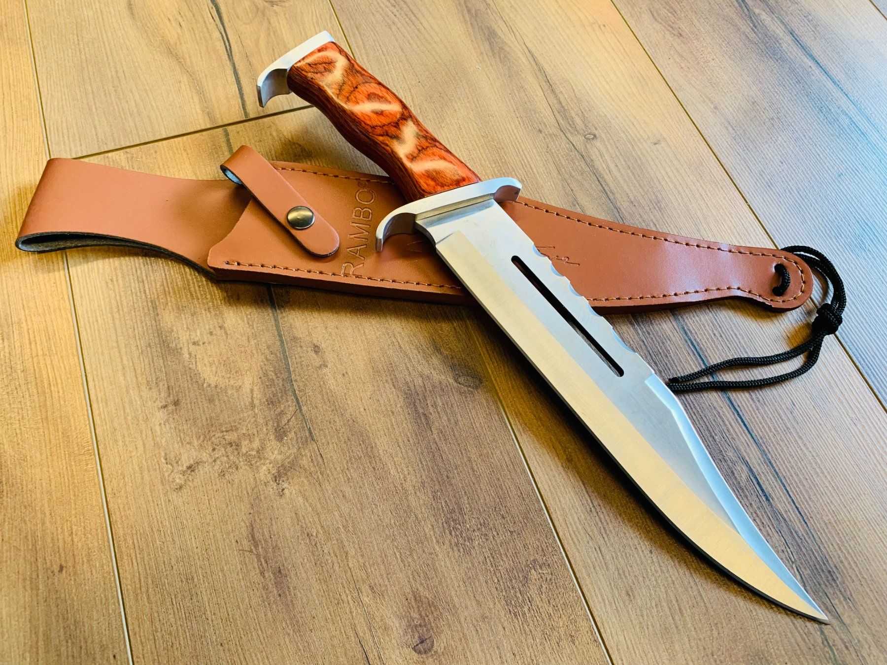 Zubehör: Rambo Tactical Survival Messer 41.5cm NEU – Neu und originalverpackt aus Bergdietikon von shopAgent 1