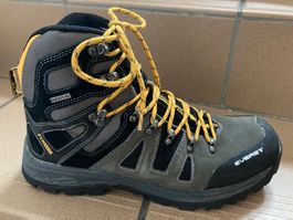 Wanderschuh 44