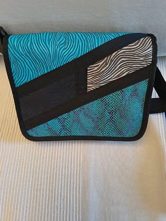 ZiNi Umhänge-Tasche türkis-schwarz, sehr guter Zustand
