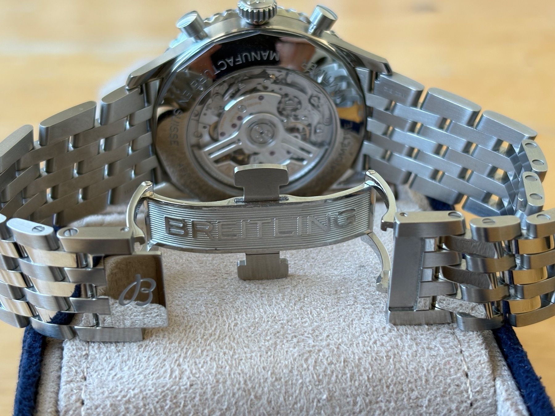 Breitling Orologi: Breitling Navitimer B01 Chronograph 46 Fullset mit Garantie – Usato da Birsfelden venduto da Mynos 6