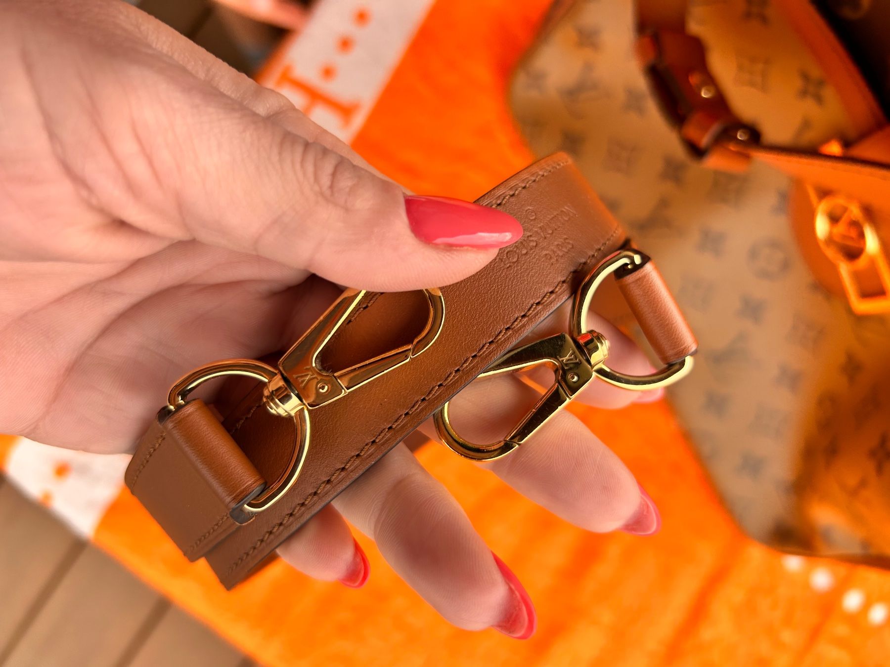 Louis Vuitton Taschen für Damen: Louis Vuitton Hobo – Neu (gemäss Beschreibung) aus Rotkreuz von Annie_87 7