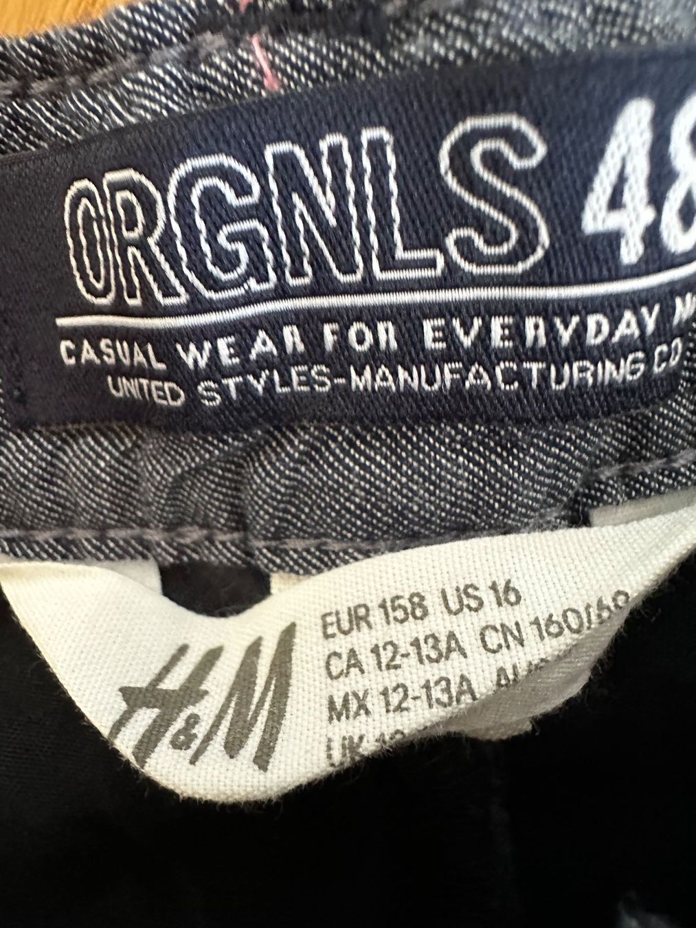 H&M Pantaloni: H&M Shorts mit Palmen Gr. 158 – Usato da Sissach venduto da tapasu 2