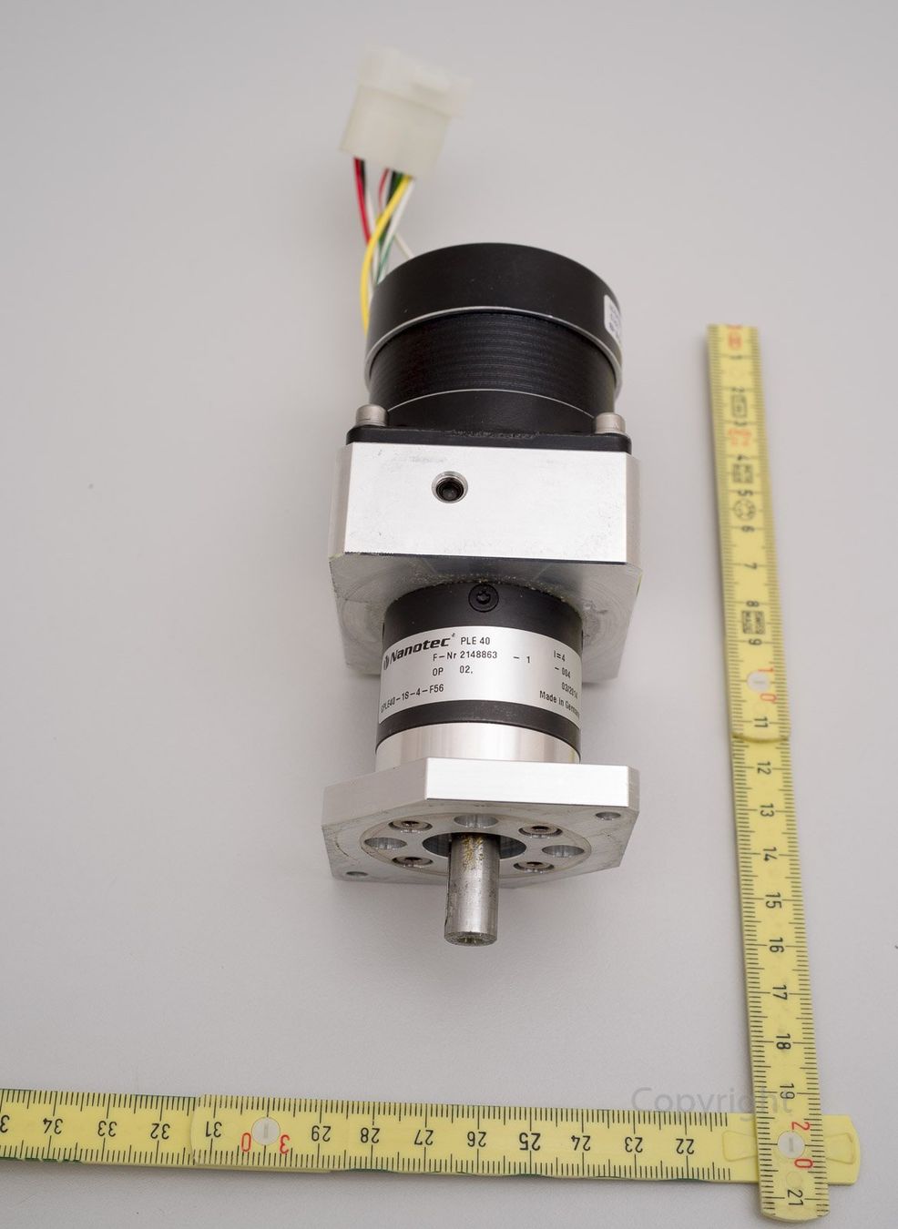 Motori: Nanotec Schrittmotor mit Getriebe – Usato da Gland venduto da YA414AX 1
