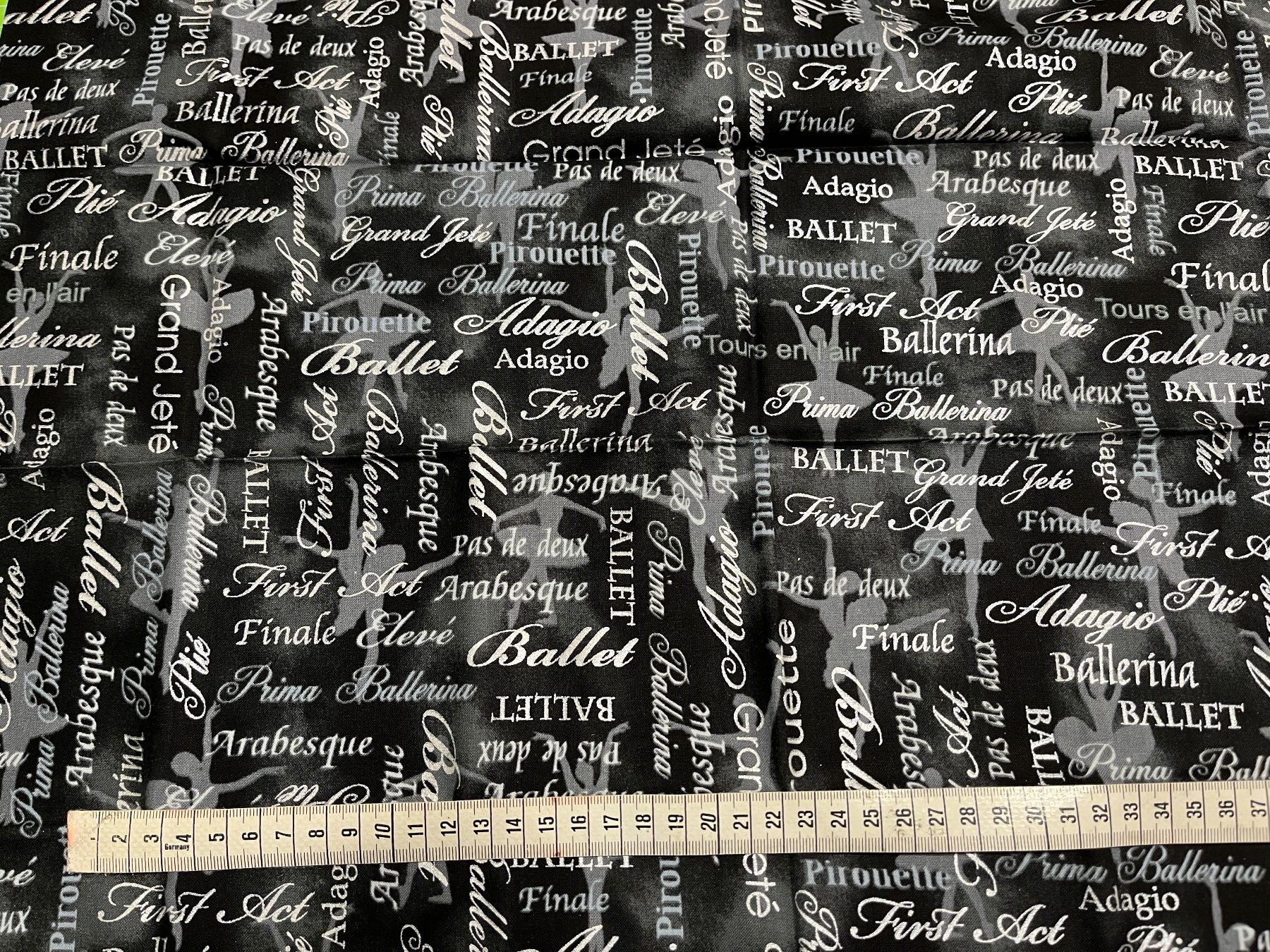 Tessuti: Patchworkstoffe Thema Ballet 6 FQ schwarz-silber-rosa – Nuovo (secondo la descrizione) da Seuzach venduto da KreativmitStoff 4
