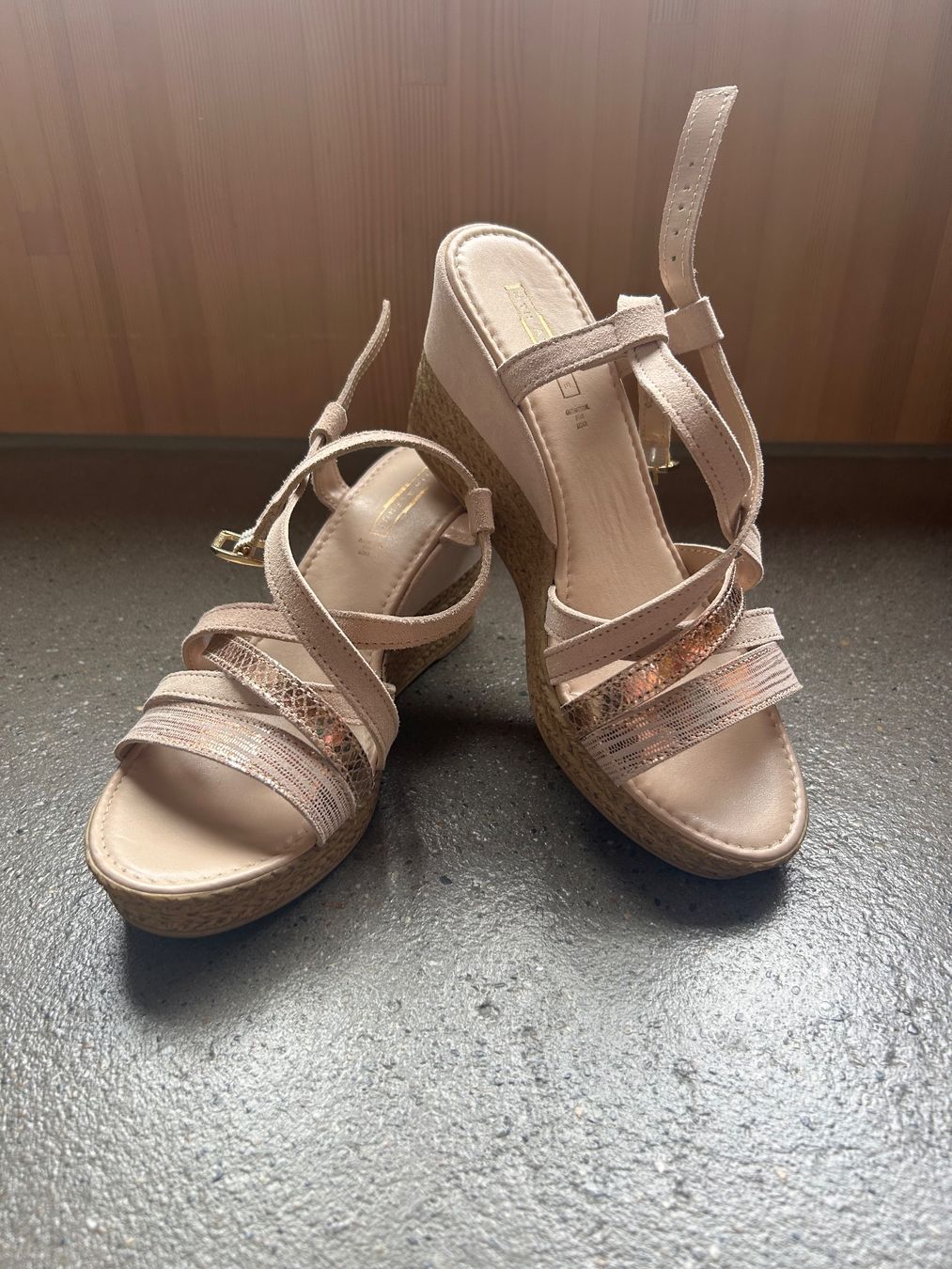 Scarpe da donna: Sandaletten, Gr. 39 – Usato da Gebenstorf venduto da SeZi123