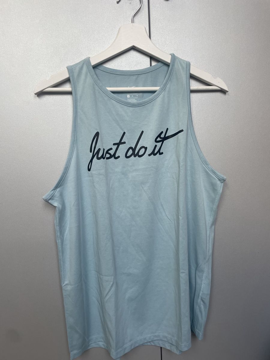 Nike Top: Tank Top – Nuovo (secondo la descrizione) da Birmensdorf ZH venduto da Samantha_07