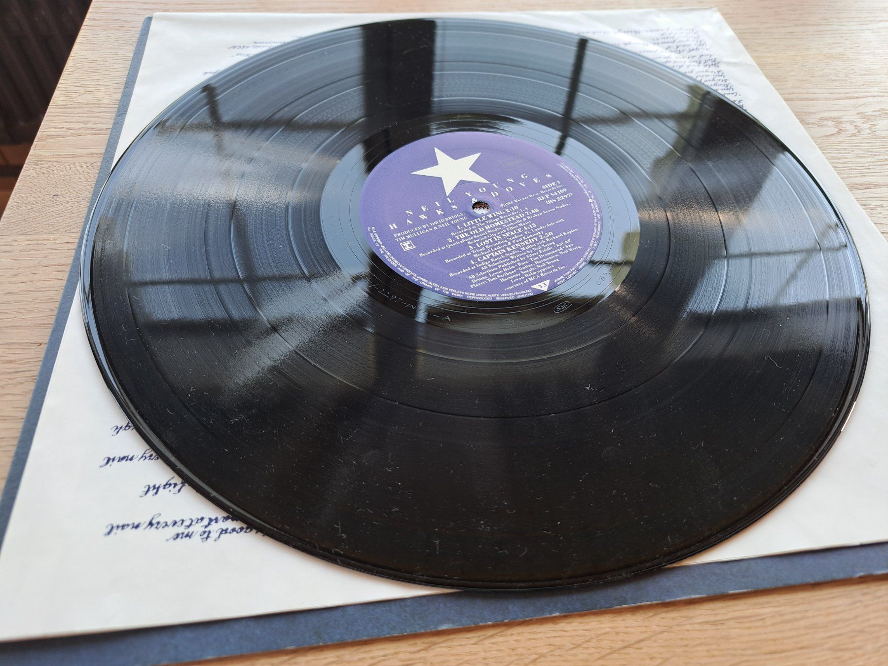 Dischi in vinile: Neil Young - Hawks & Doves – Usato da Meggen venduto da Ricardokoch 3