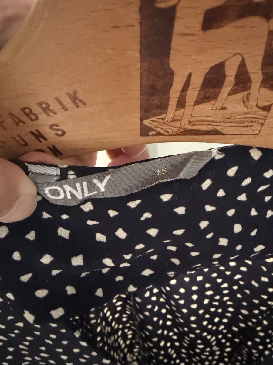 Only Vestiti: Sommerkleid Only – Nuovo (secondo la descrizione) da Zürich venduto da lucille.s 2