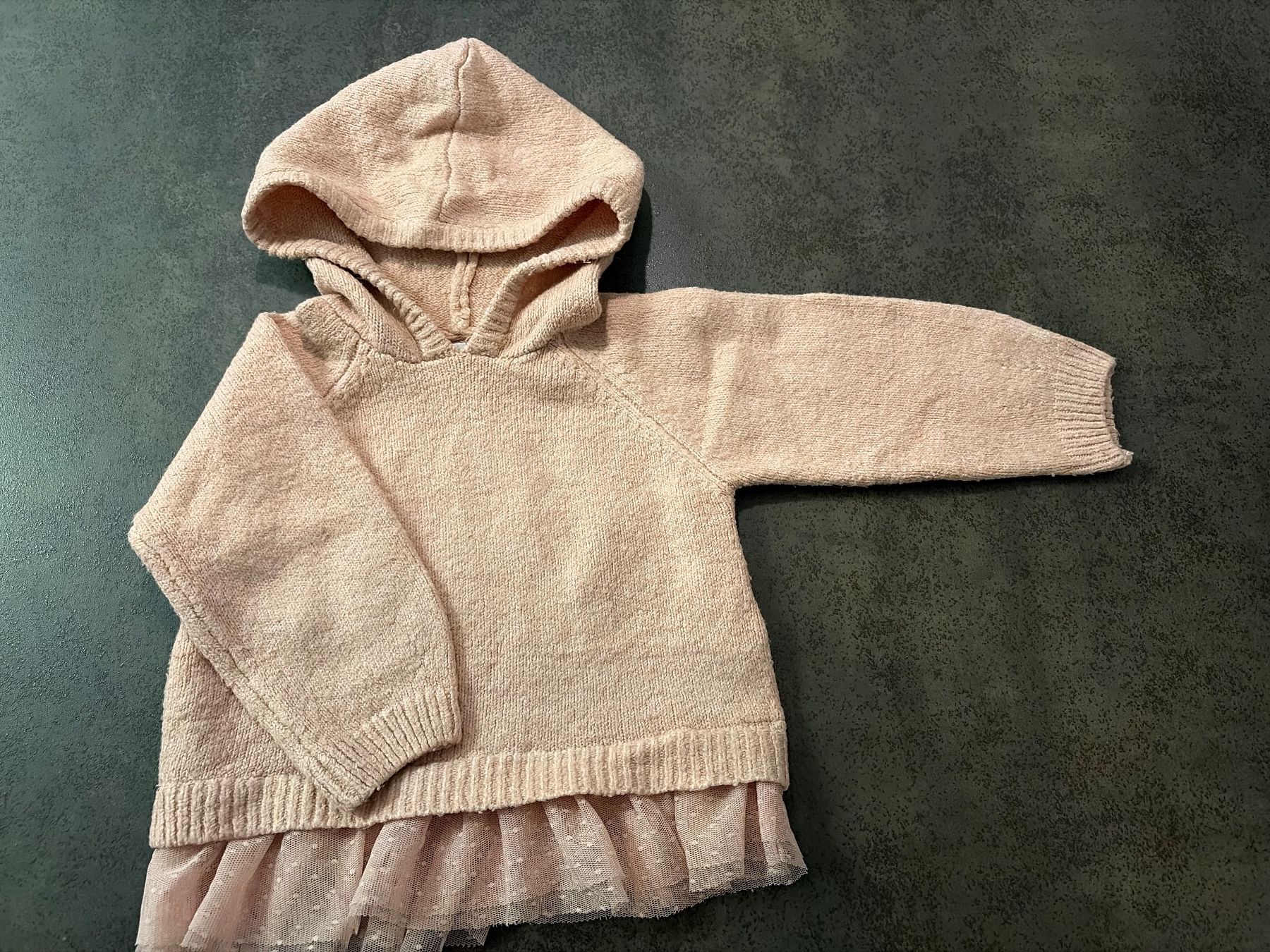 Zara Maglioni & Felpe: Zara Kapuzenpullover rosa Grösse 86 – Usato da Brüttisellen venduto da val_r8g6